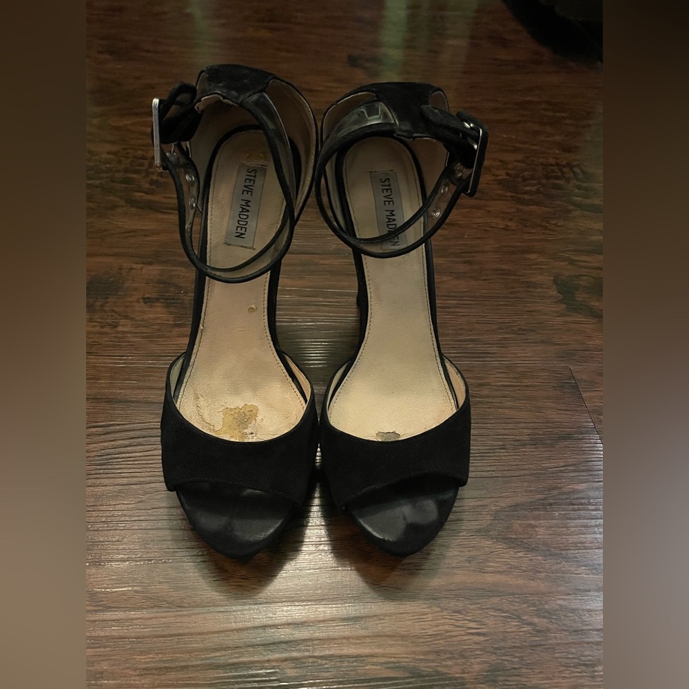 Steve Madden Black Open-Toe Ankle Strap Sandals
